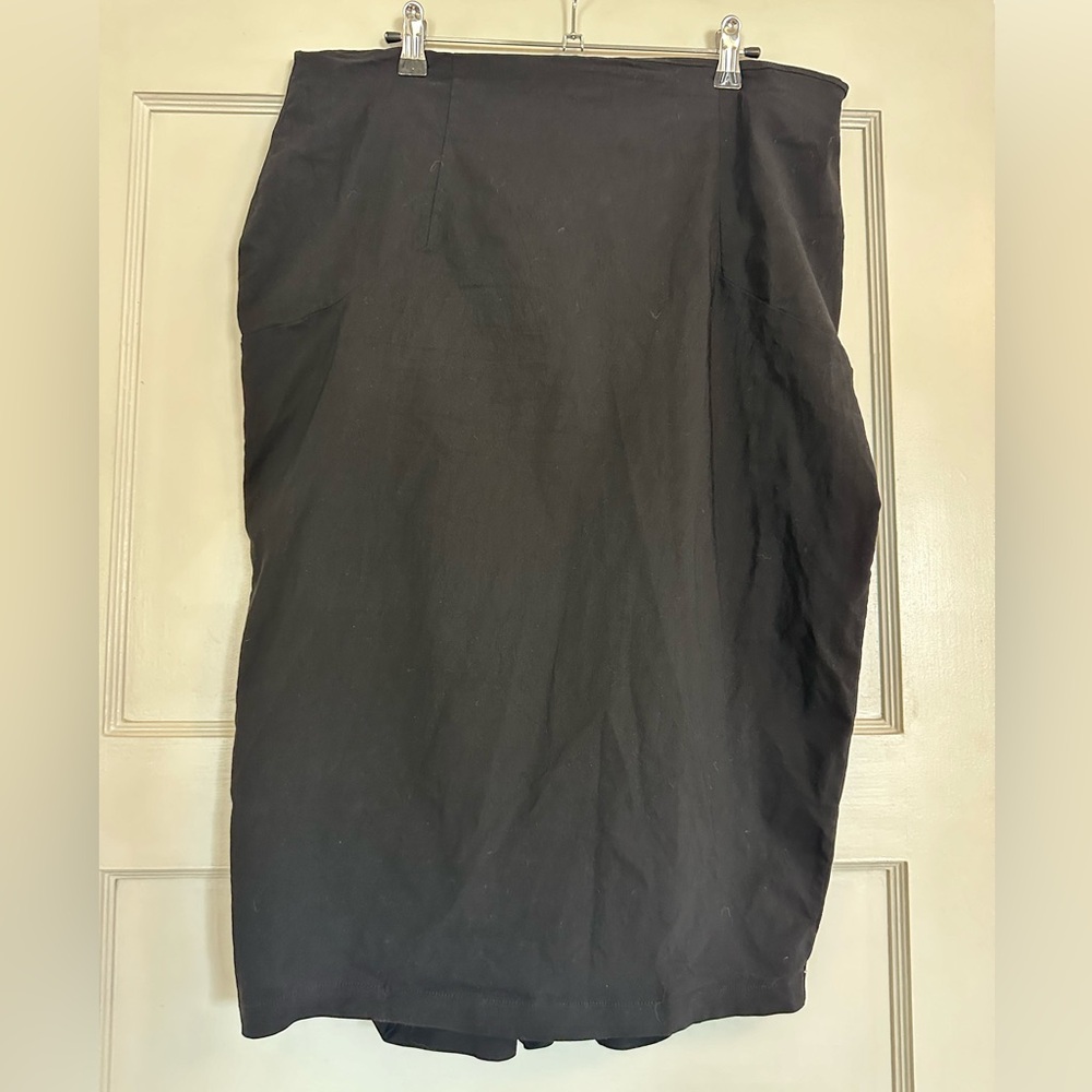 Black Stretchy Pencil Skirt